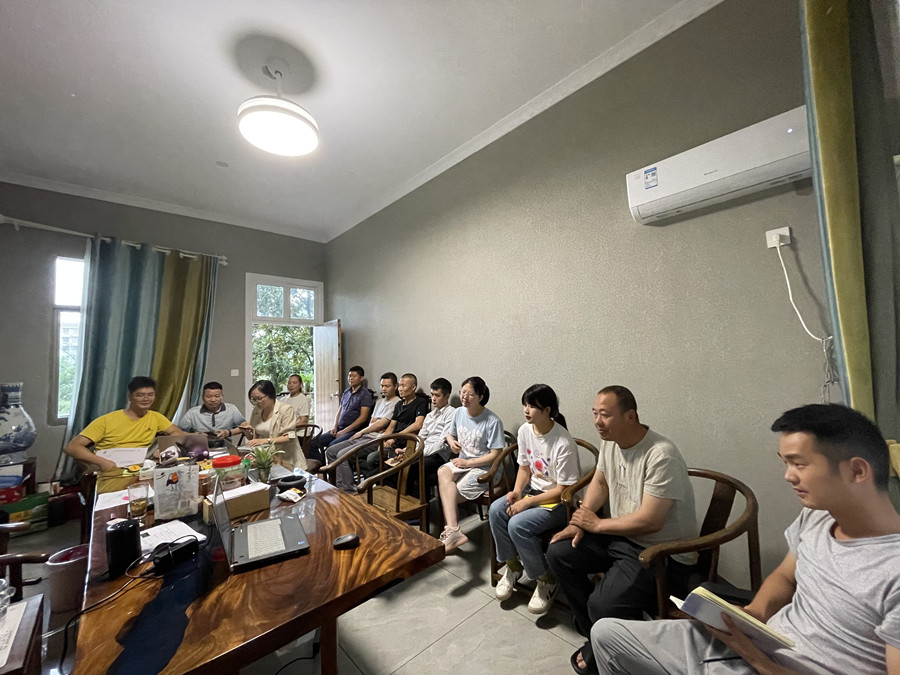 景德鎮(zhèn)養(yǎng)護(hù)保潔項(xiàng)目_副本.jpg